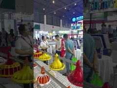 1-99g供給量のプラスチックが付いている自動家禽の送り装置装置